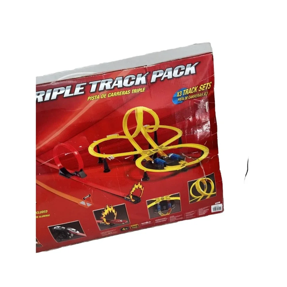 FAST LANE TRIPLE TRACK PACK PLAYSET WITH 3 TRACKS AND 2 DIE-CAST CARS
